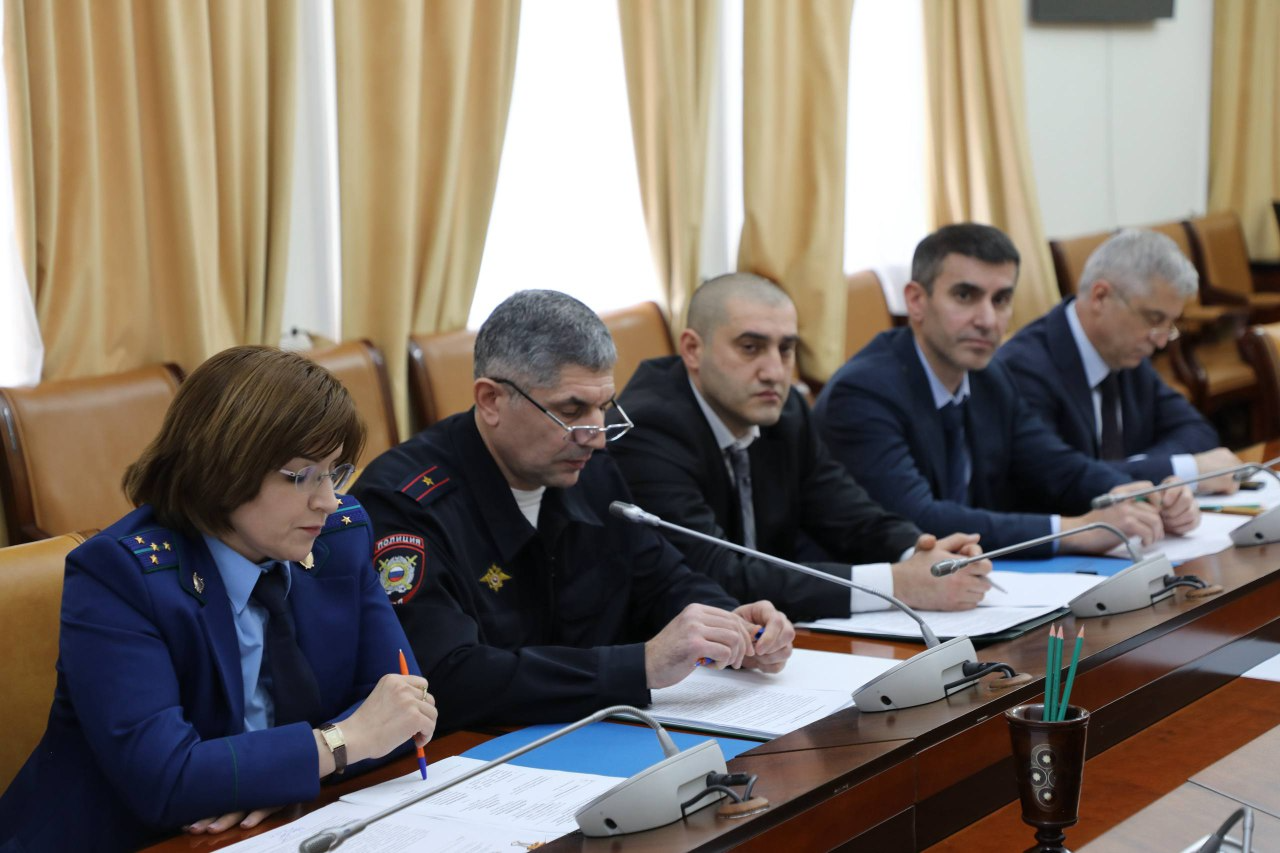 В Дагестане проведут проверки центров по уходу и присмотру за детьми